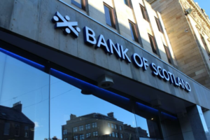 Bank of Scotland, Lloyds and Halifax down as customers ‘can’t access money’